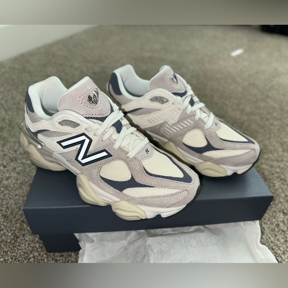 New Balance 9060